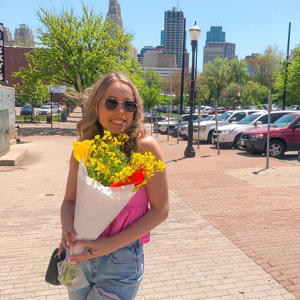 Meet your Posher, Cara